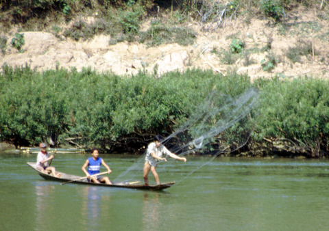 laos -  the nam ou to nong khiaw 2.jpg